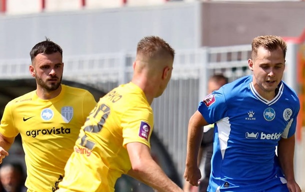 Кудровка и Александрия при счете 3:1 завершили первую игру сезона красочно