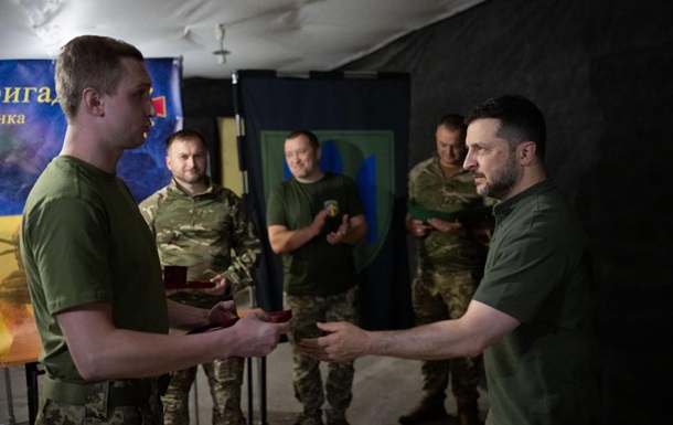 Зеленський відвідав оборонців Вовчанська