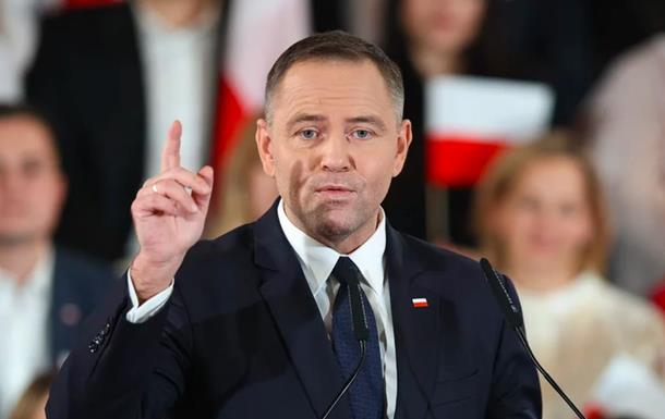 Новый президент Польши Навроцкий принес присягу