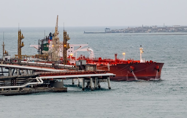 Вьетнам начал закупать в России нефтехимическое сырье