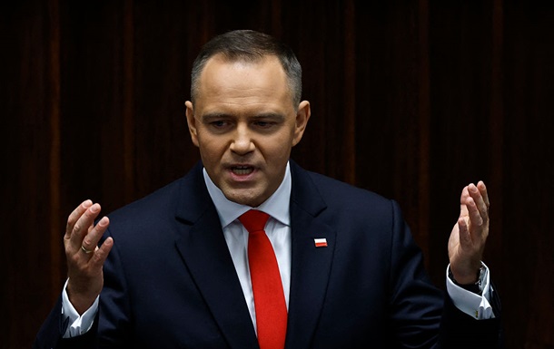 Навроцкий анонсировал изменение Конституции Польши