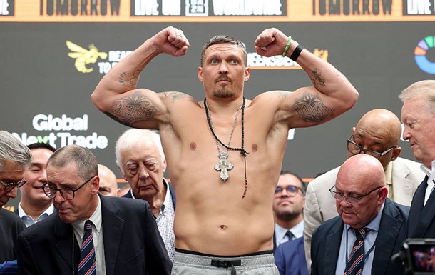 Тренер высказался о статусе Усика среди легенд супертяжелого веса