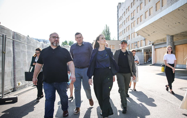 Глава МИД Румынии впервые с 2022 года приехала в Киев