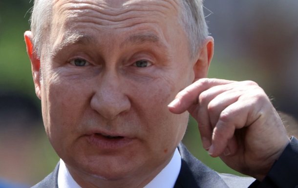 Рейтинг Путіна впав до мінімуму за два роки