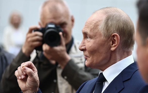 Путин остановит войну в обмен на Донбасс - WSJ