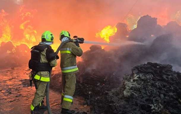 РФ влучила в житловий будинок Чугуєва, є поранені