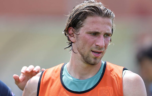 Защитник сборной Украины Забарный скоро пройдет медосмотр в ПСЖ