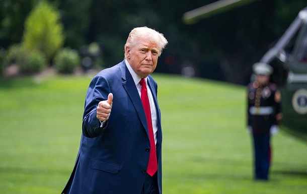 Трамп заявив, що  поїде в Росію 