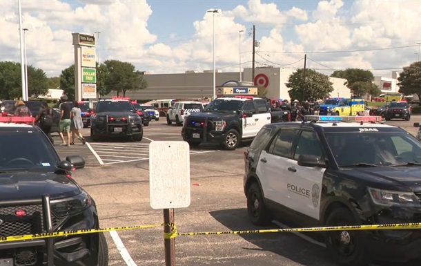 В Техасе мужчина застрелил трех человек и устроил ДТП на угнанной машине
