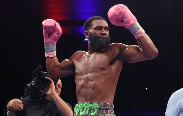 Стало известно, кто станет соперником Энниса в новой весовой категории