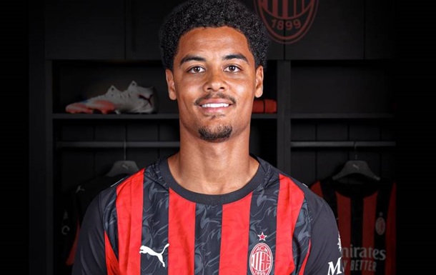 Вместо Тшау в Милан пришел защитник из Дженоа