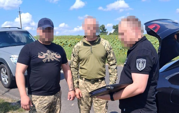 В Черниговской области военный за взятку пытался вывести курсанта из части