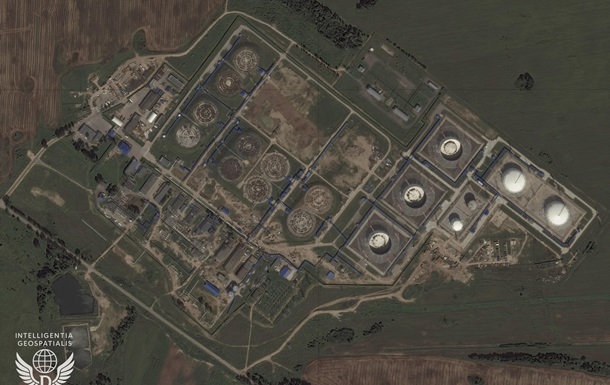 Спутниковые снимки показали масштаб пожара на российском НПЗ