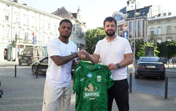 Карпаты из Львова подписали защитника Коринтиоса