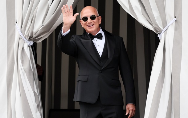 Померла мати Джеффа Безоса