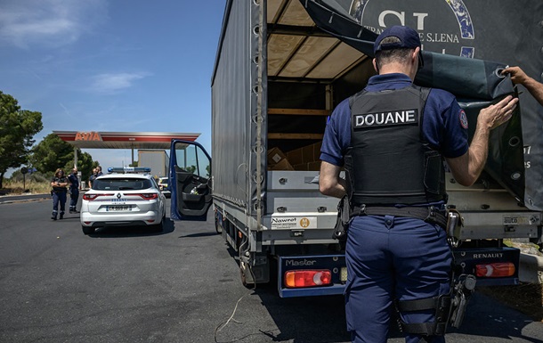 У Франції знайшли 1,3 тонни кокаїну в іспанській фурі