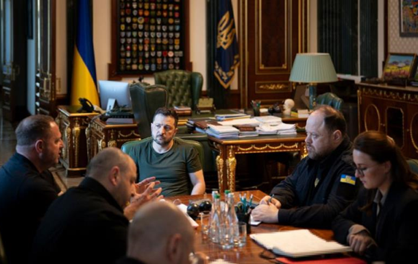 Зеленський доручив оновити план зовнішньополітичної роботи 