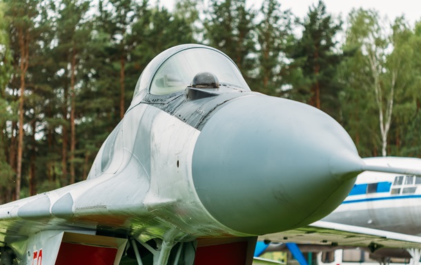 В Угорщині скрутили деталі з МіГ-29 на військовому аеродромі