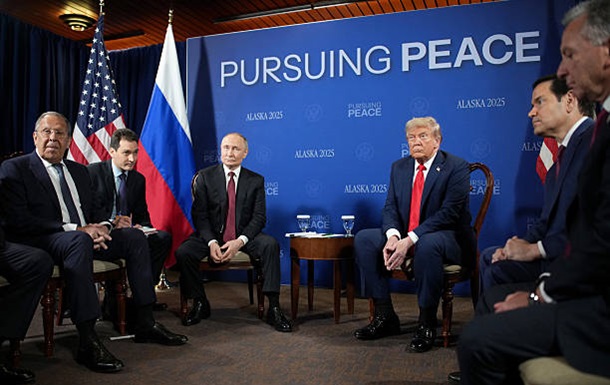 Саммит проходит в формате  три на три  без СМИ