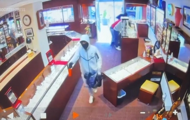 В Сиэтле ограбили ювелирный магазин на миллионы