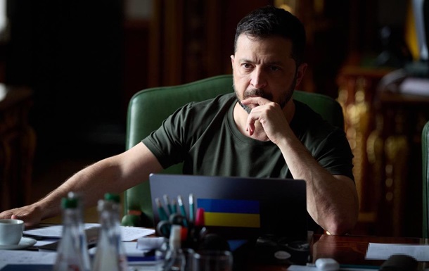 Зеленский анонсировал визит в Вашингтон