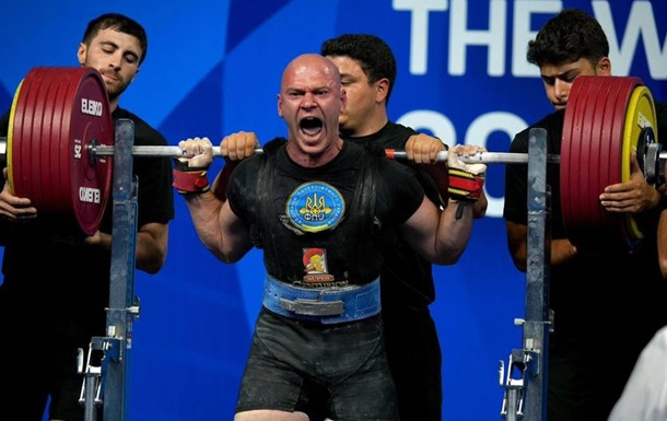 Еще два украинских пауэрлифтера отличились медалями на Всемирных играх-2025