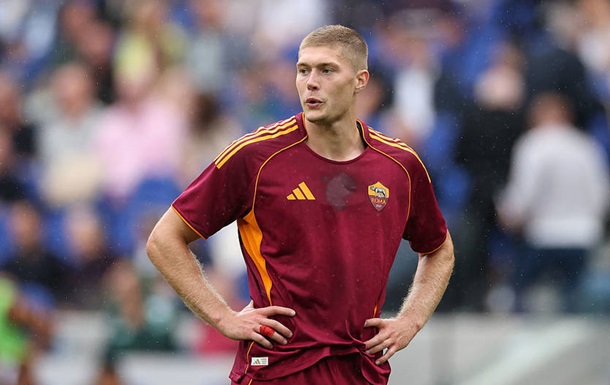 Посредник продвигает трансфер Довбика в клуб Серии А