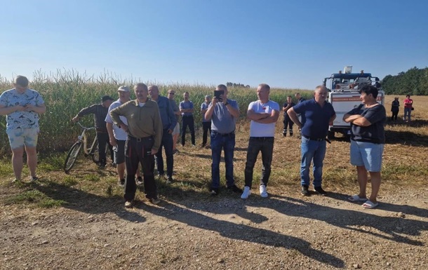 Взрыв неизвестного объекта: Польша признала падение военного дрона