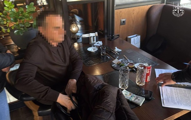 Житомирського депутата-шахрая відпустили на волю та віддали гроші