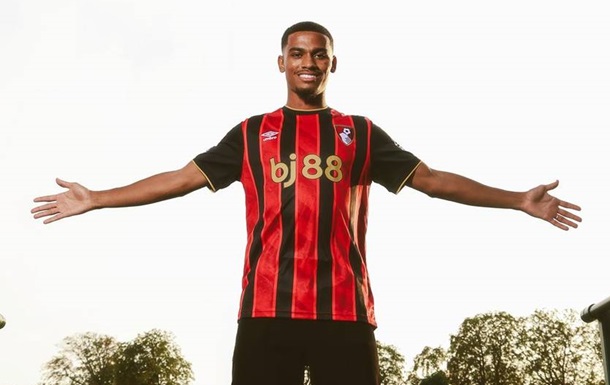 Вингер Байера стал игроком Борнмута