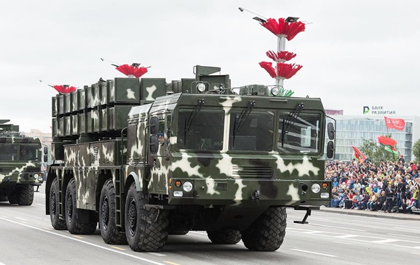 Минск планирует вооружить свои ракетные системы ядерными боеголовками