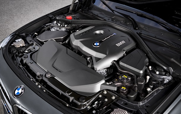 Mercedes розглядає співпрацю з BMW у сфері бензинових двигунів