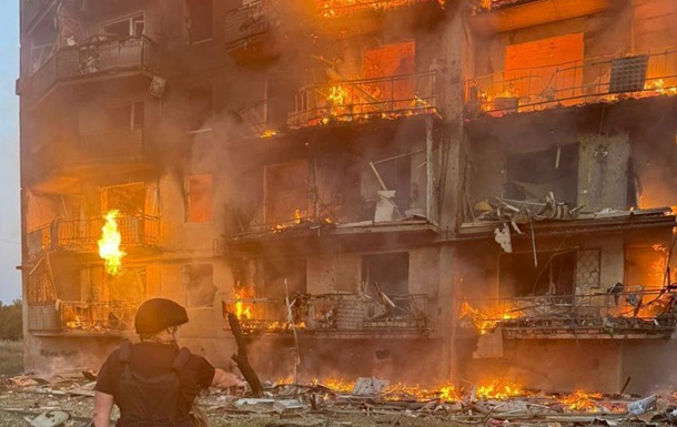 У Костянтинівці масштабні пожежі після атаки Росії