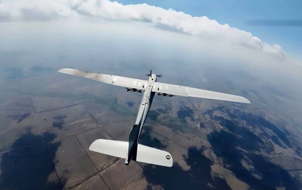 Російські безпілотники Орлан стали носіями FPV-дронів
