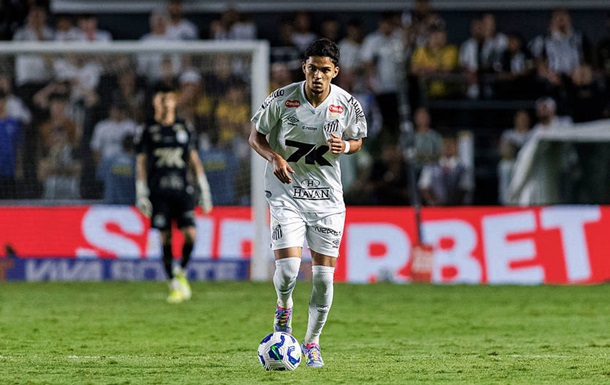 Шахтер планирует трансфер 18-летнего нападающего из Бразилии