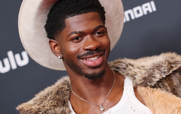 Lil Nas X предстанет перед судом: рэперу грозит до пяти лет лишения свободы