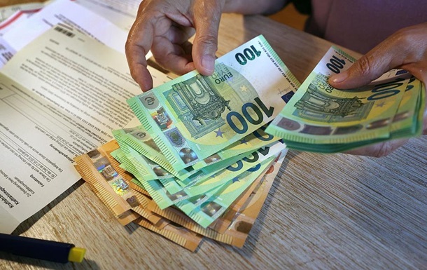В какие банки несут деньги украинцы
