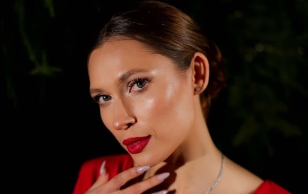 Актриса Елена Светлицкая призналась, что похудела благодаря инъекциям