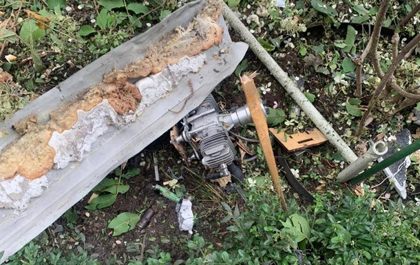 Россияне атаковали Чернигов шахедами: возник пожар на предприятии