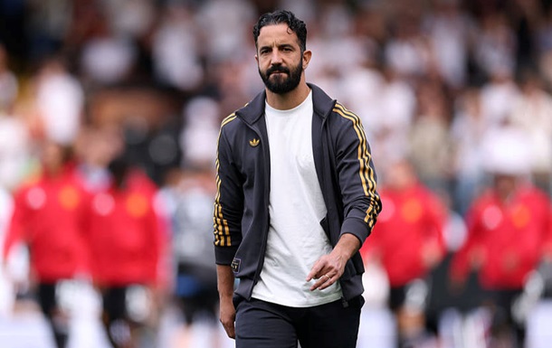 Тренер МЮ прокомментировал сенсационный вылет команды