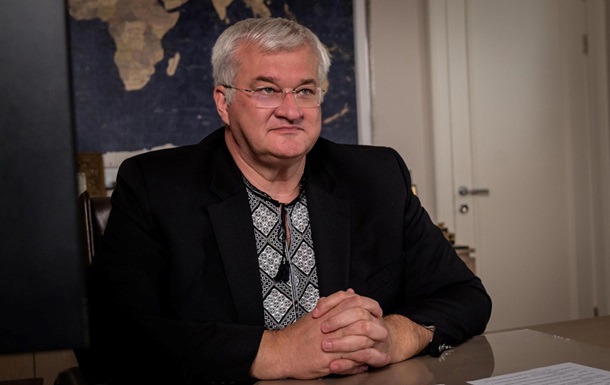 Сибига: Киев ответит Будапешту зеркально на запрет въезда военному