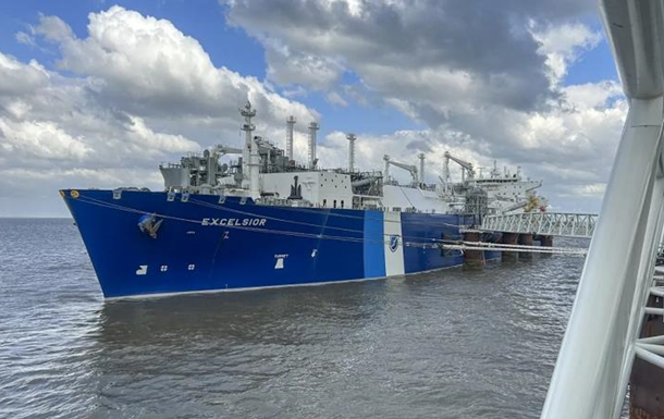 ФРГ запускает второй СПГ-терминал в порту Вильгельмсхафен