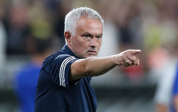 Фенербахче припинив співпрацю з Моурінью