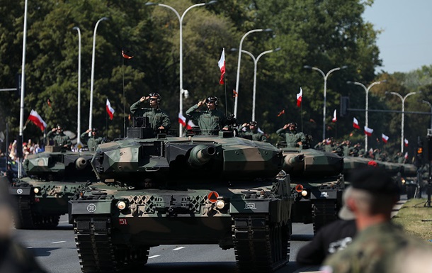 Уряд Польщі запланував рекордні витрати на оборону у 2026 році