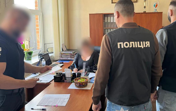 Директори навчальних закладів Київщини розтратили понад 10 млн