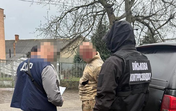 Військовий посадовець постане перед судом за вимагання грошей у підлеглих