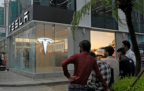 Tesla провалила старт в Индии, получив всего 600 заказов - СМИ