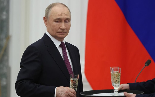 Большинство россиян не смогли назвать достижения РФ при правлении Путина