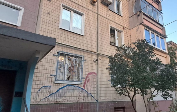 Россияне нанесли удар по Днепропетровщине, возникли пожары