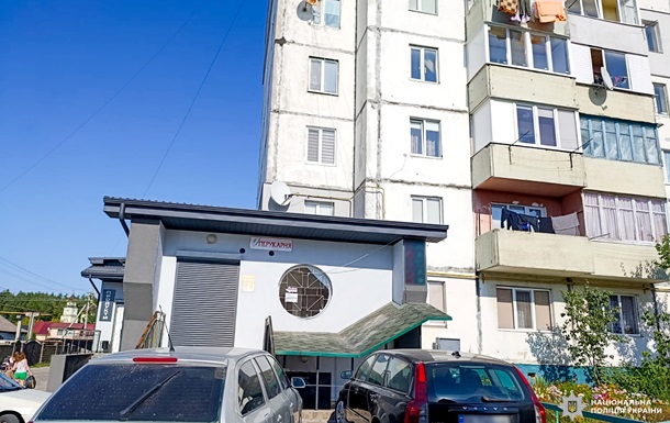 В Ровенской области трехлетний ребенок выпал с шестого этажа